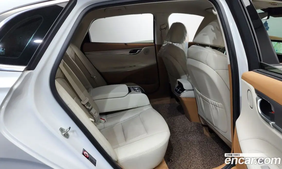 Hyundai Grandeur 2020 2.5 автомат (гидро), фото 15