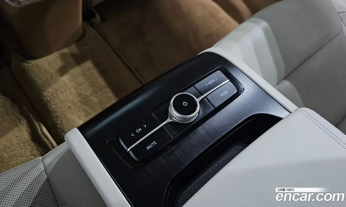 Hyundai Grandeur 2022 3.3 автомат (гидро), фото 32