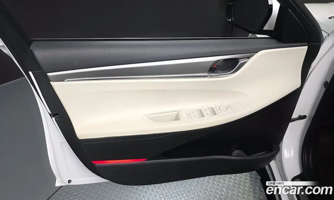 Hyundai Grandeur 2022 2.4 автомат (гидро), фото 14