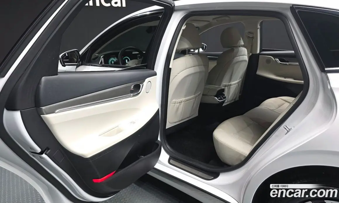 Hyundai Grandeur 2022 2.4 автомат (гидро), фото 16