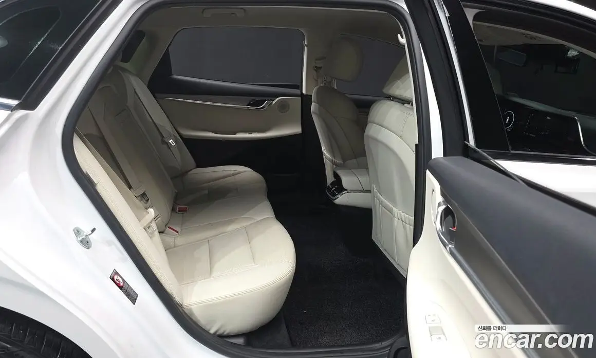 Hyundai Grandeur 2022 2.4 автомат (гидро), фото 18