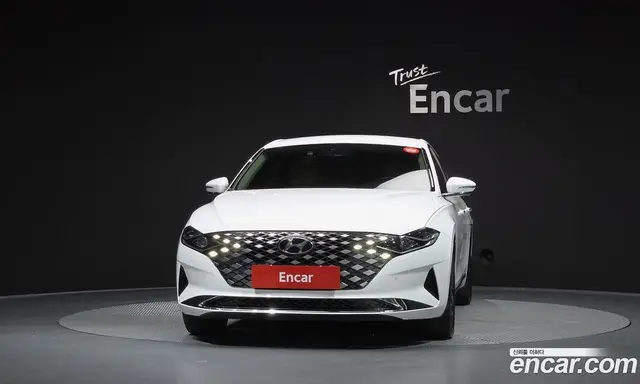 Hyundai Grandeur 2022 2.4 автомат (гидро), миниатюра 3