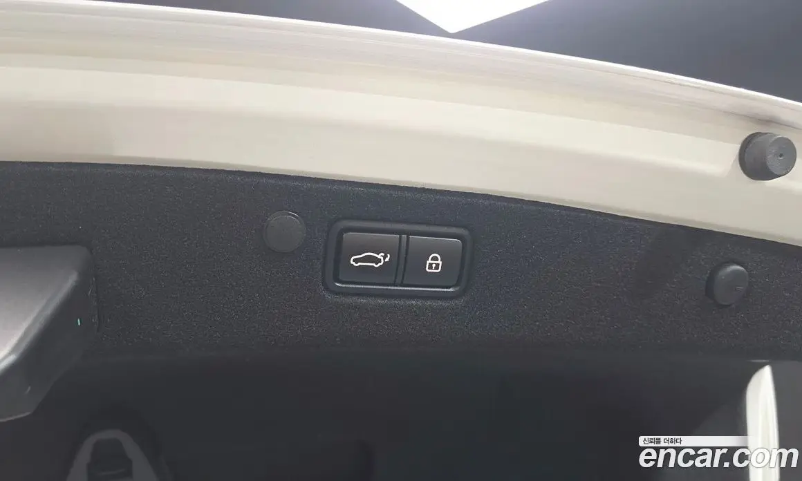 Hyundai Grandeur 2022 2.4 автомат (гидро), фото 32