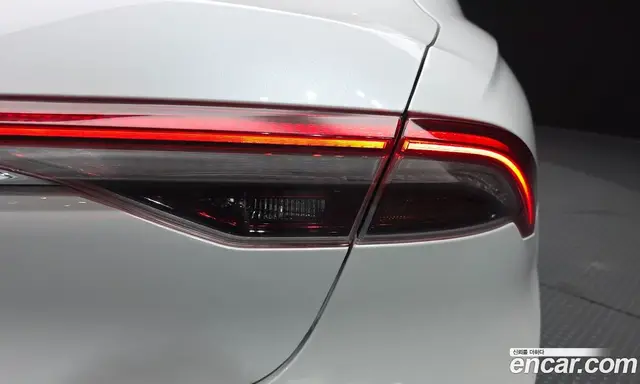 Hyundai Grandeur 2022 2.4 автомат (гидро), миниатюра 9