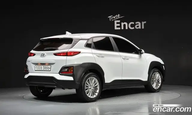 Hyundai Kona 2020 1.6 автомат (гидро), миниатюра 2