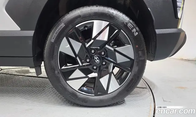Hyundai Kona 2024 1.6 автомат (гидро), миниатюра 7