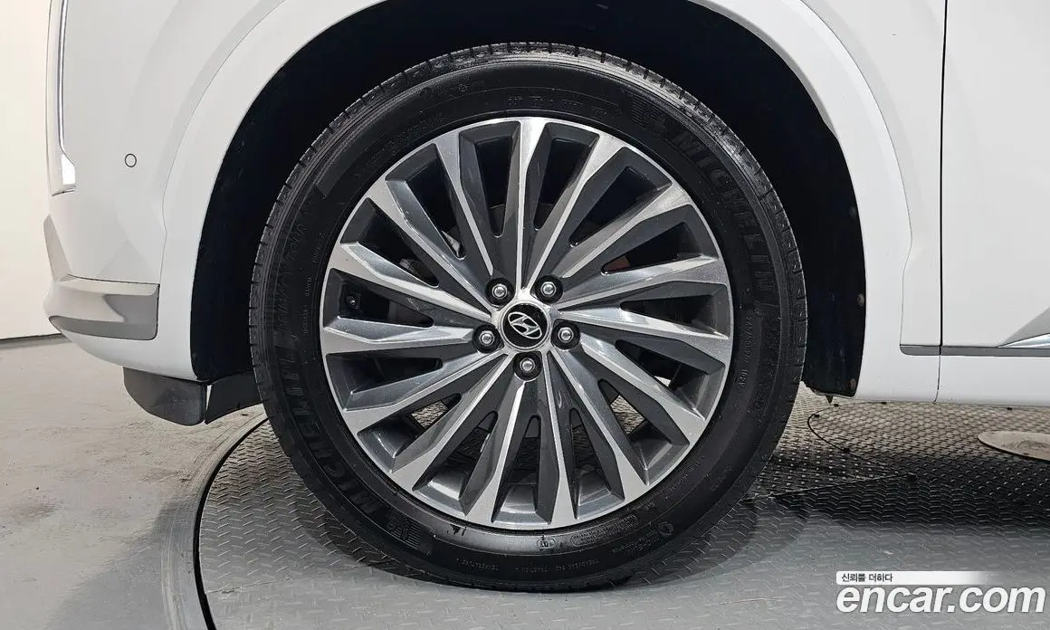 Hyundai Palisade 2023 3.8 автомат (гидро), фото 5