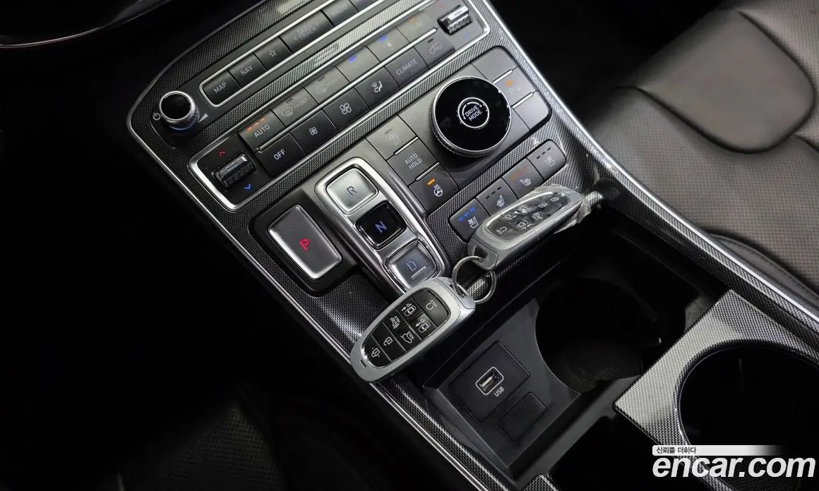 Hyundai Santa Fe 2020 2.5 автомат (гидро), фото 9