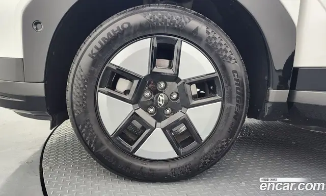 Hyundai Santa Fe 2023 1.6 автомат (гидро), миниатюра 5