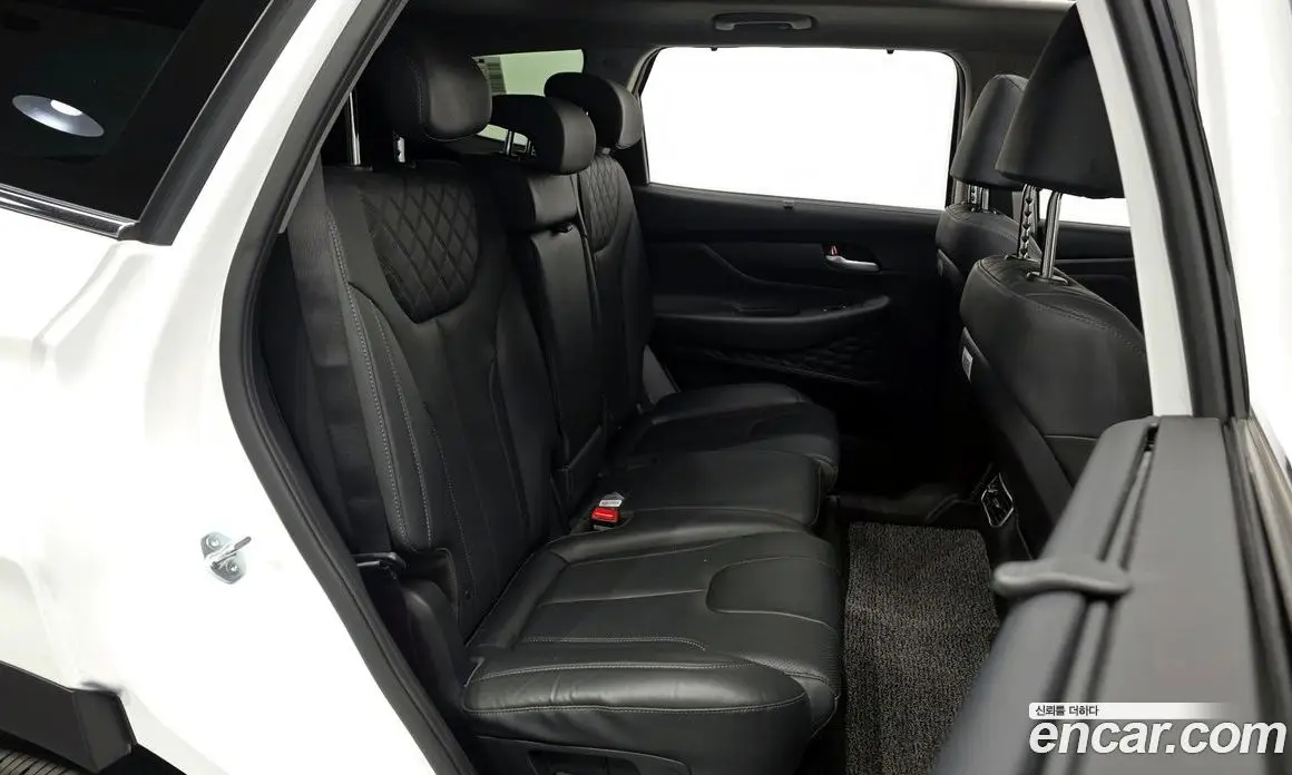Hyundai Santa Fe 2023 2.5 автомат (гидро), фото 17