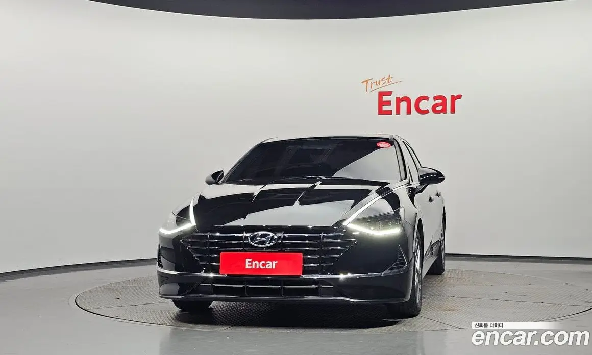 Hyundai Sonata 2019 2.0 автомат (гидро), фото 3