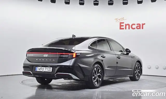 Hyundai Sonata 2024 1.6 автомат (гидро), миниатюра 2