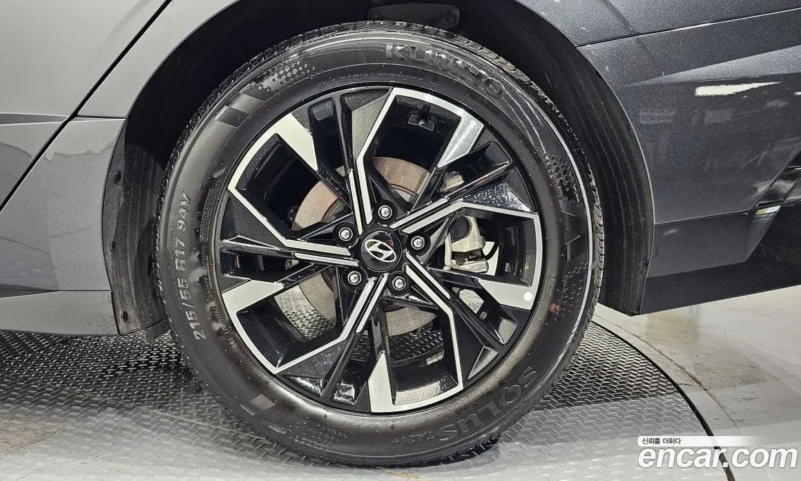 Hyundai Sonata 2024 1.6 автомат (гидро), фото 7