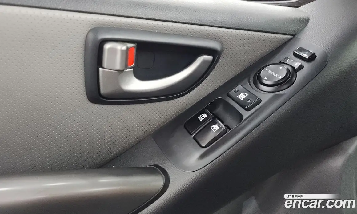 Hyundai Starex 2021 2.5 автомат (гидро), фото 27