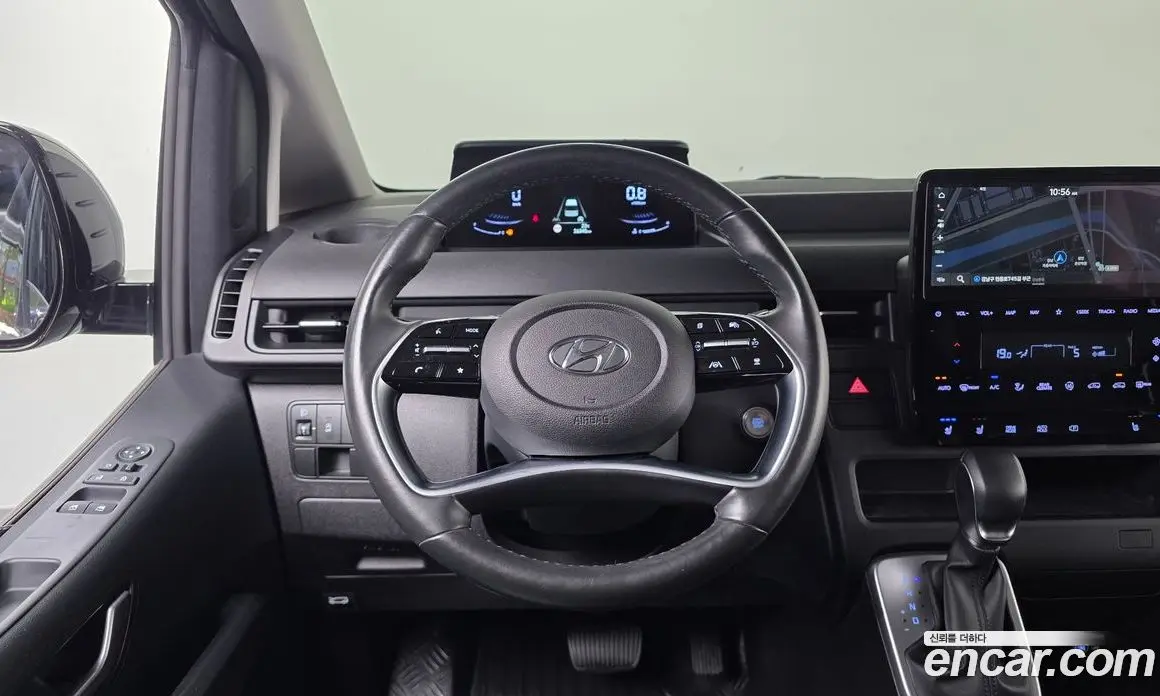 Hyundai Staria 2021 2.2 автомат (гидро), фото 13