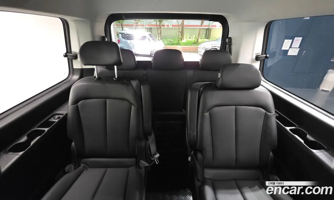 Hyundai Staria 2021 2.2 автомат (гидро), фото 19