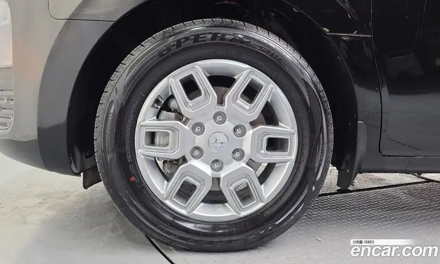 Hyundai Staria 2021 2.2 автомат (гидро), миниатюра 5