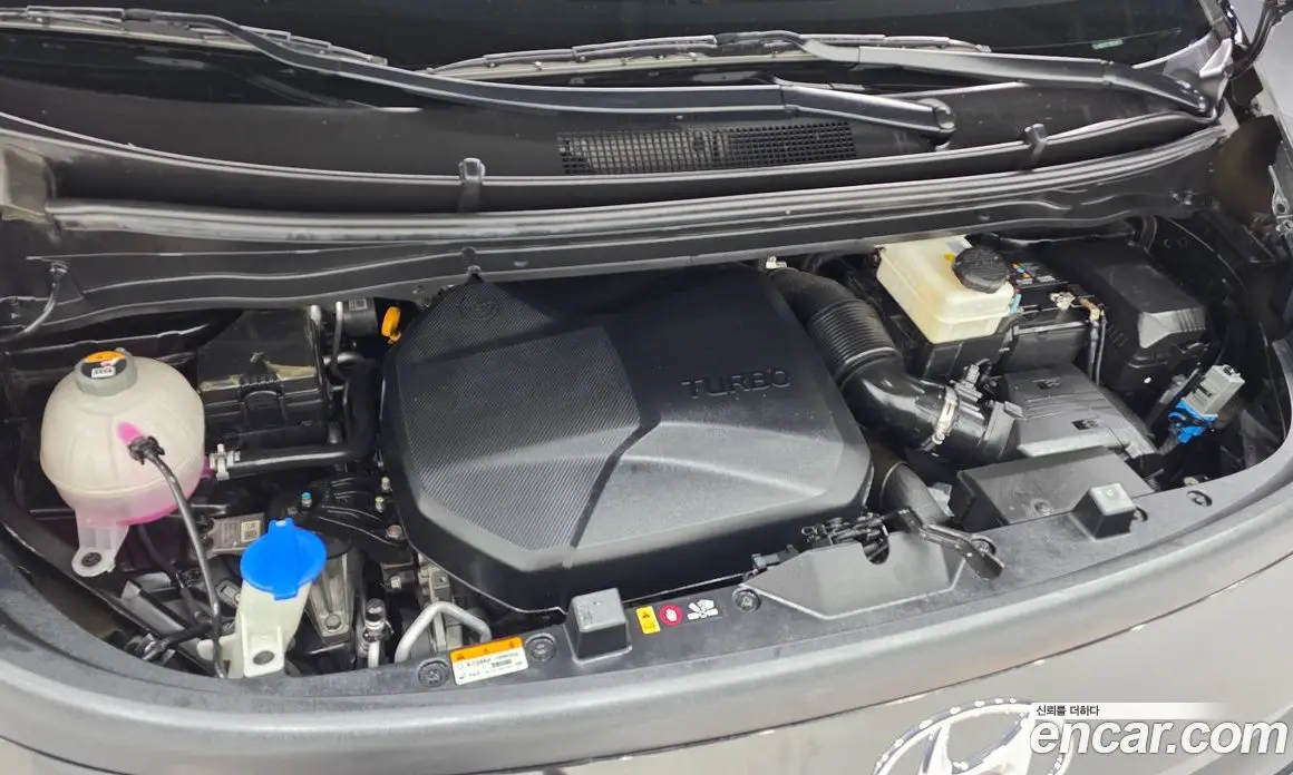 Hyundai Staria 2021 2.2 автомат (гидро), фото 6