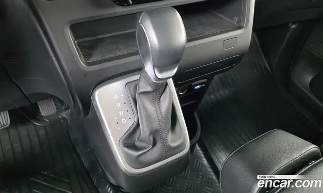 Hyundai Staria 2021 2.2 автомат (гидро), миниатюра 9