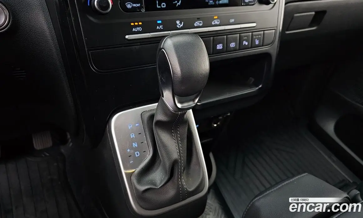 Hyundai Staria 2026 3.5 автомат (гидро), фото 12