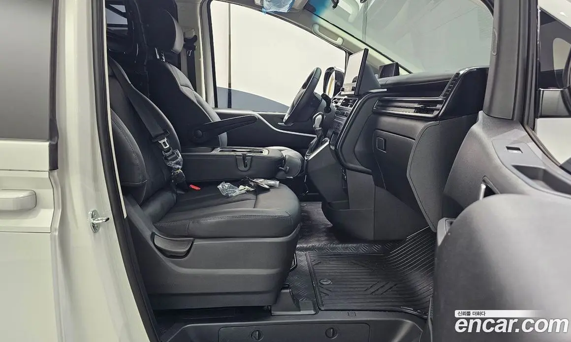 Hyundai Staria 2026 3.5 автомат (гидро), фото 16