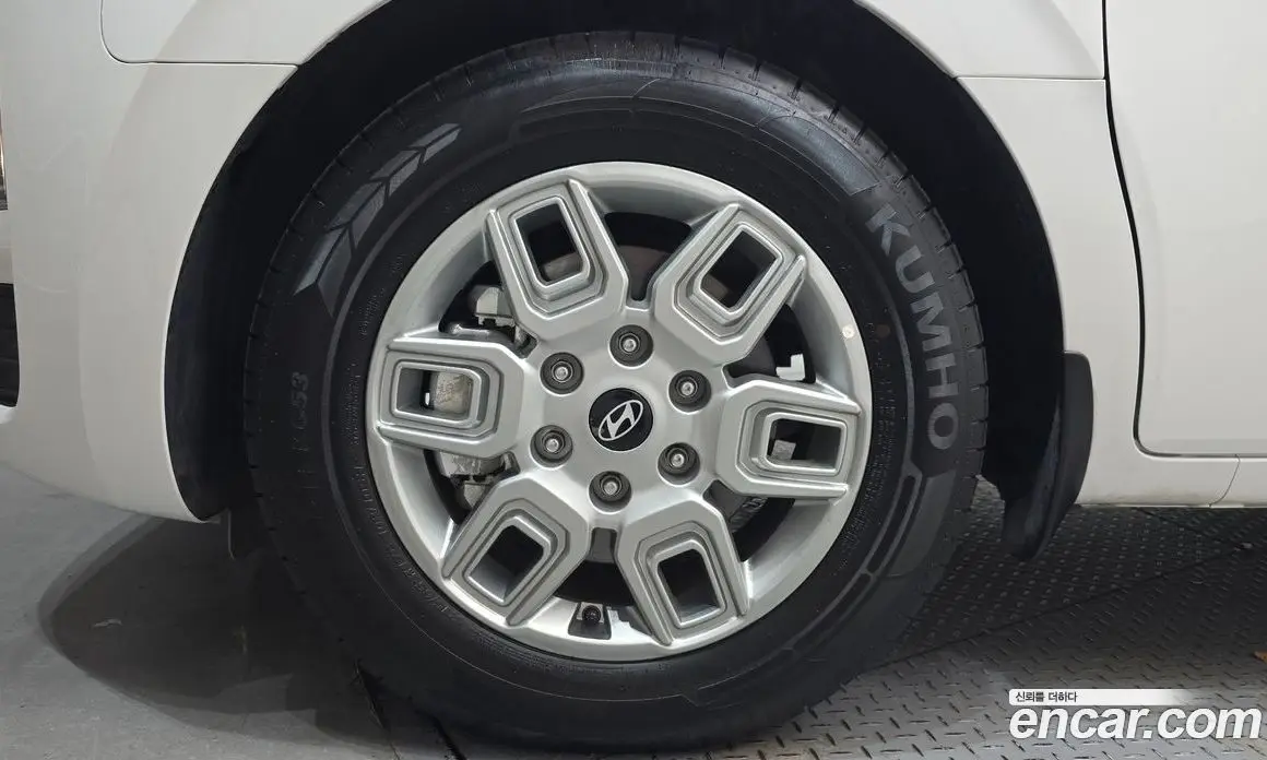 Hyundai Staria 2026 3.5 автомат (гидро), фото 5