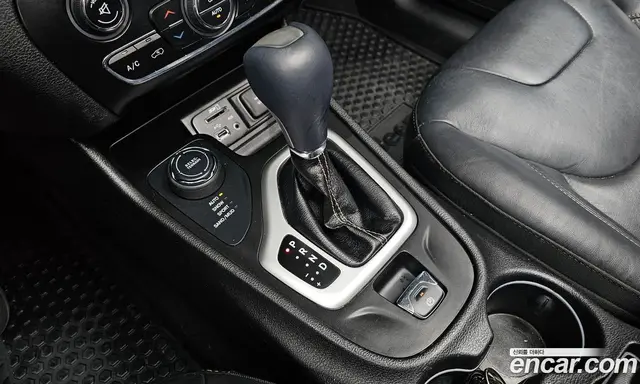 Jeep Cherokee 2018 2.4 автомат (гидро), миниатюра 9