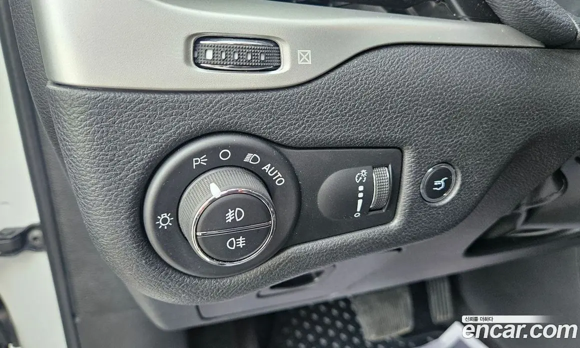 Jeep Cherokee 2018 2.4 автомат (гидро), фото 12
