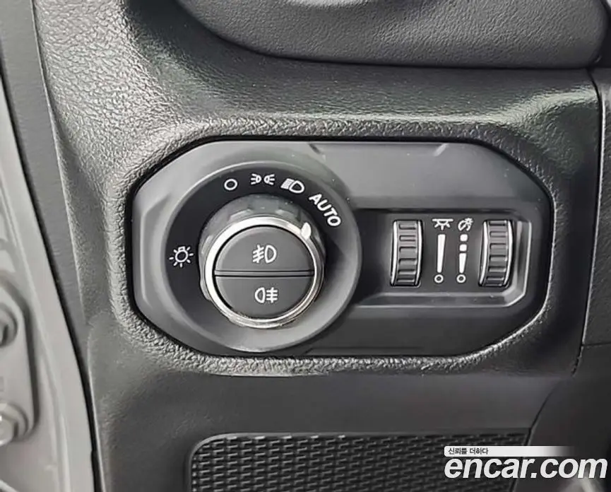 Jeep Wrangler 2022 2.0 автомат (гидро), фото 17