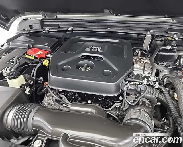 Jeep Wrangler 2022 2.0 автомат (гидро), миниатюра 5