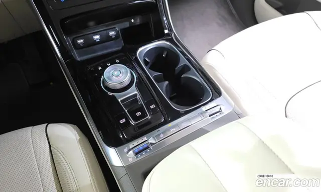 Kia Carnival 2022 3.5 автомат (гидро), миниатюра 9