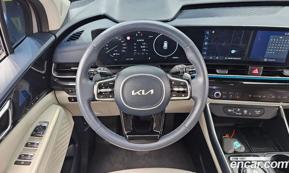 Kia Carnival 2024 1.6 автомат (гидро), фото 19