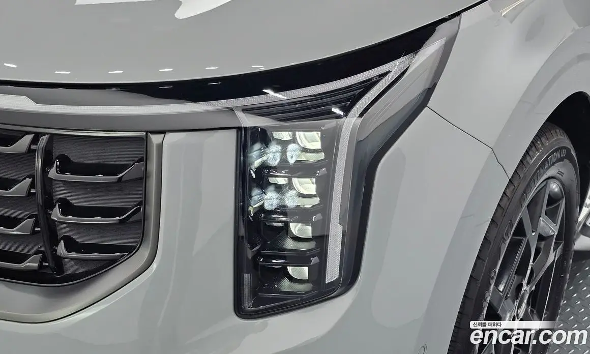 Kia Carnival 2024 1.6 автомат (гидро), фото 8