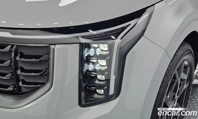 Kia Carnival 2024 1.6 автомат (гидро), миниатюра 8