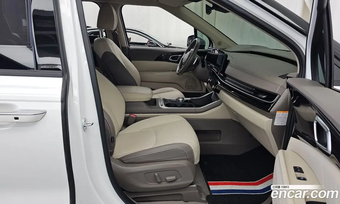 Kia Carnival 2024 1.6 автомат (гидро), фото 11