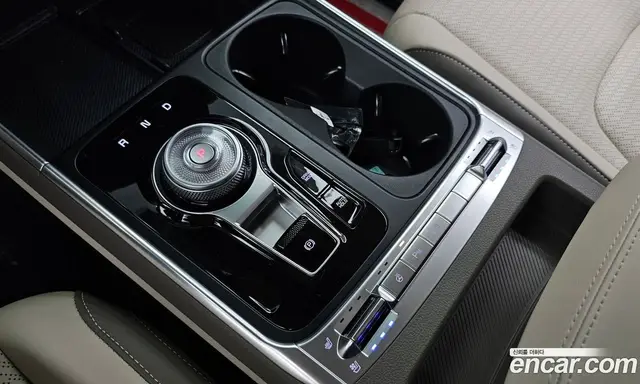Kia Carnival 2024 1.6 автомат (гидро), миниатюра 9
