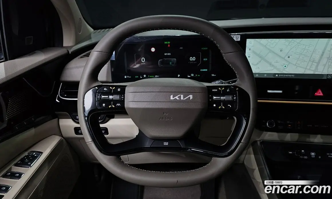 Kia Carnival 2025 1.6 автомат (гидро), фото 13