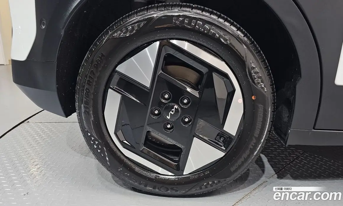 Kia EV3 2026 0.2 автомат (гидро), фото 6