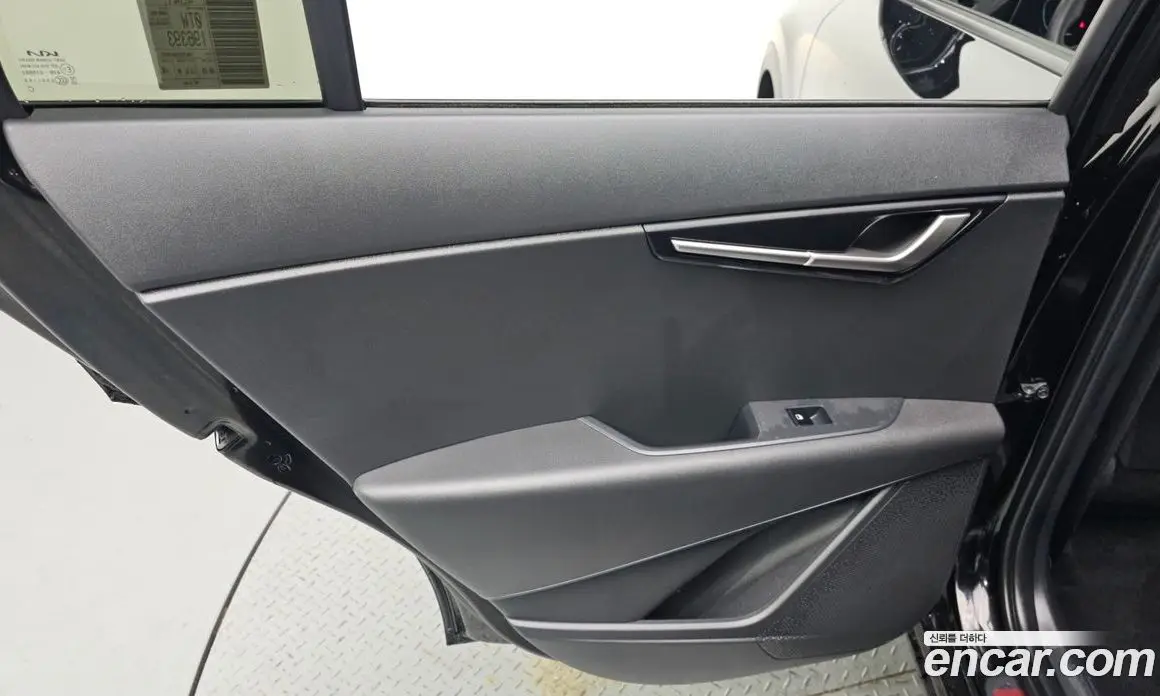 Kia Niro 2024 1.6 автомат (гидро), фото 15