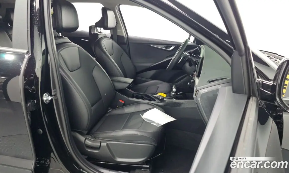 Kia Niro 2024 1.6 автомат (гидро), фото 17