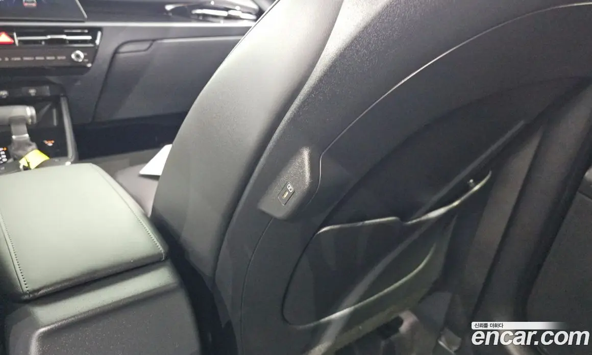 Kia Niro 2024 1.6 автомат (гидро), фото 32