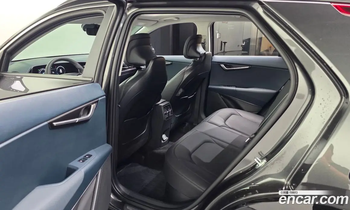 Kia Niro 2025 1.6 автомат (гидро), фото 16