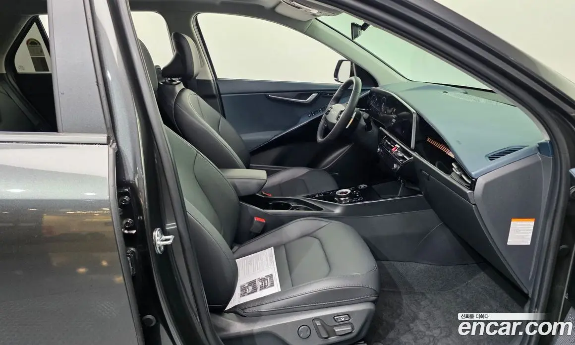 Kia Niro 2025 1.6 автомат (гидро), фото 17