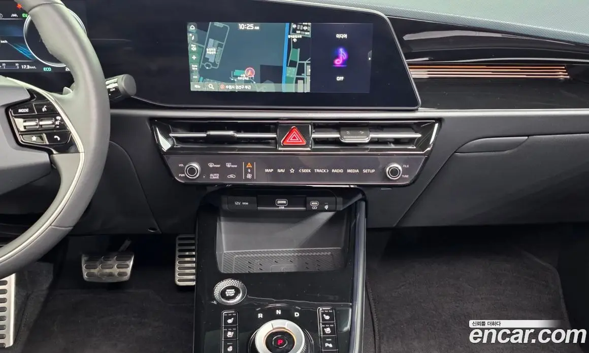 Kia Niro 2025 1.6 автомат (гидро), фото 20