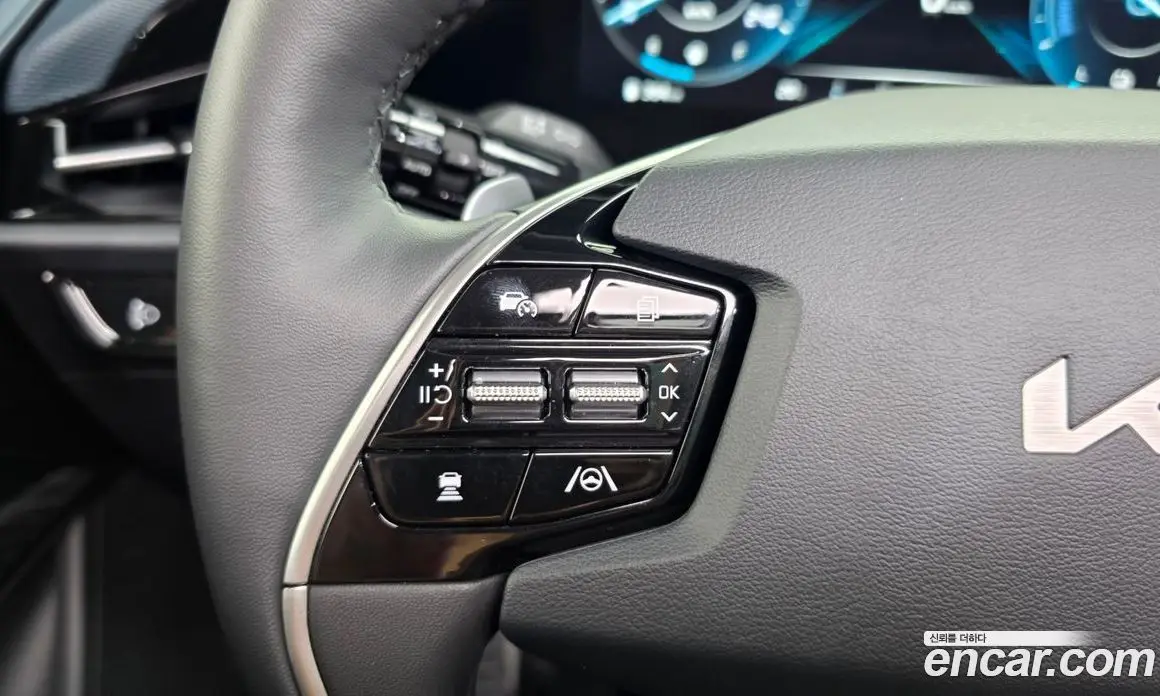 Kia Niro 2025 1.6 автомат (гидро), фото 33