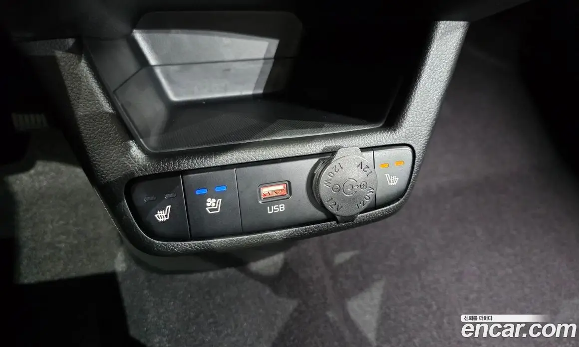 Kia Ray 2023 1.0 автомат (гидро), фото 25