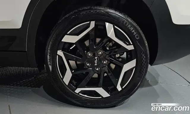Kia Seltos 2025 1.6 автомат (гидро), миниатюра 6