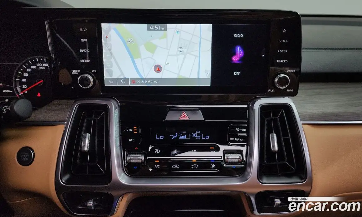 Kia Sorento 2022 2.2 автомат (гидро), фото 18
