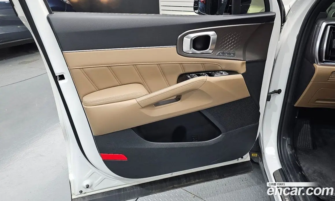 Kia Sorento 2023 1.6 автомат (гидро), фото 13