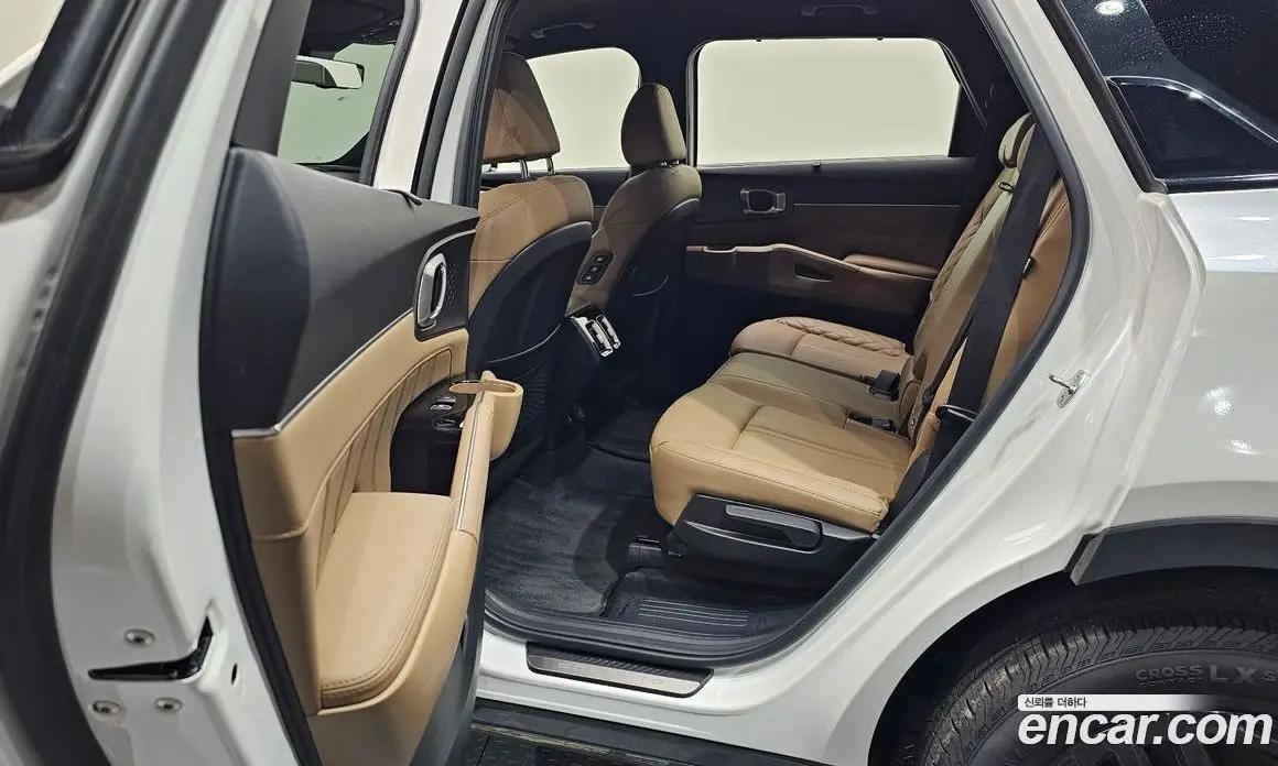 Kia Sorento 2023 1.6 автомат (гидро), фото 15